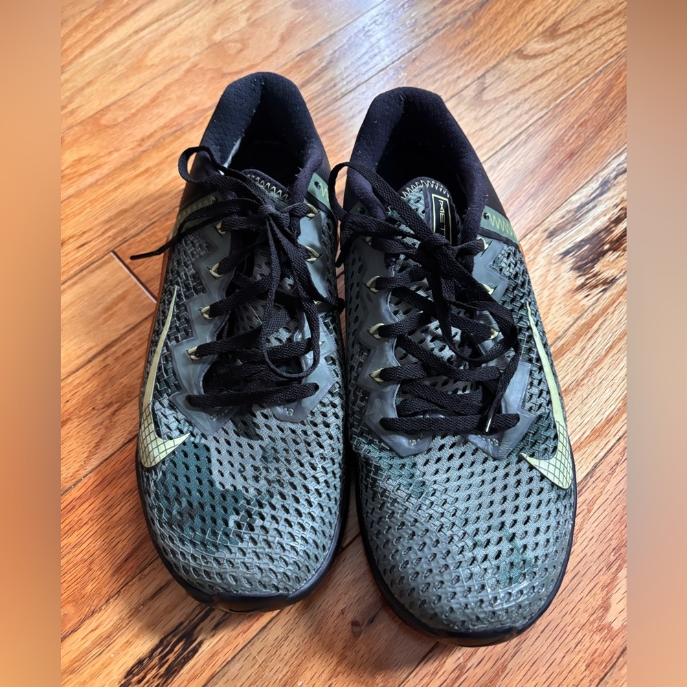 Nike Men’s Metcon 6 Training Shoes- size 7.5 women 9